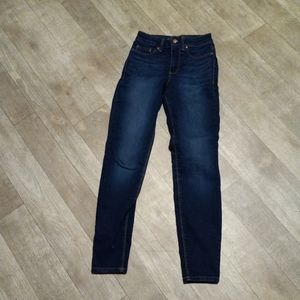 No Boundaries Women’s Blue High-Rise Skinny Jeans Size 1 Stretch Denim